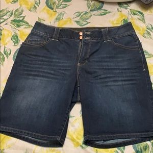 Lane Bryant Bermuda shorts size 14